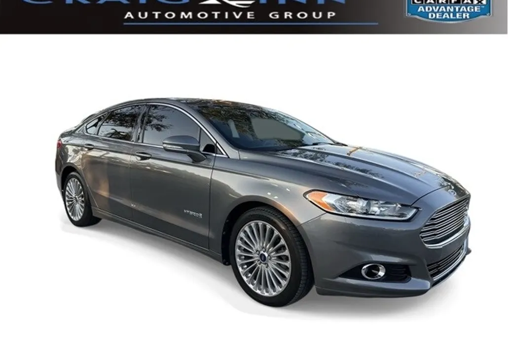 2014 Ford Fusion Hybrid Titanium photo 1