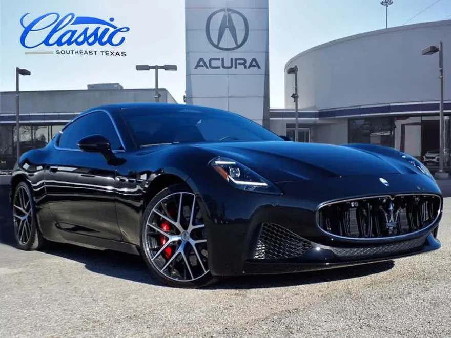 2024 Maserati Granturismo Modena photo 1