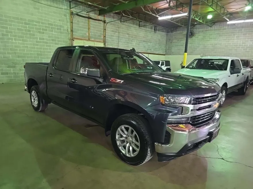 2021 Chevrolet Silverado 1500 LT photo 1