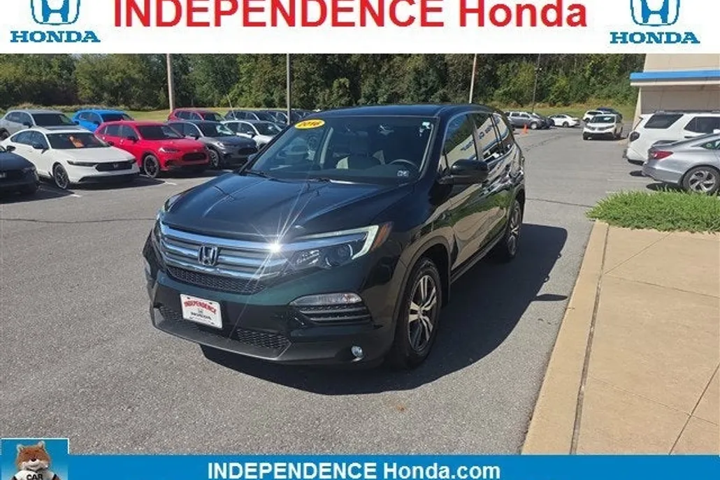 2016 Honda Pilot EX photo 1