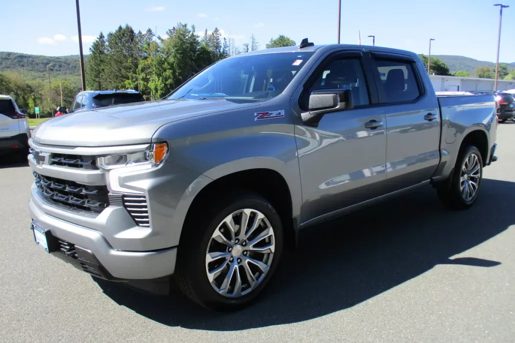 2023 Chevrolet Silverado 1500 RST photo 1