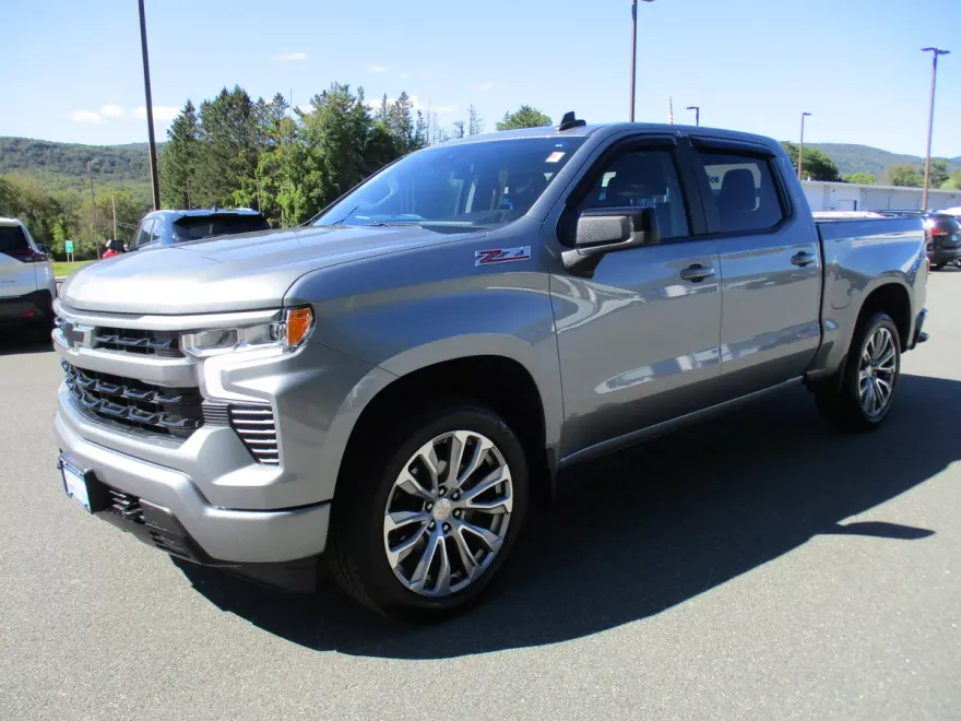 2023 Chevrolet Silverado 1500 RST photo 1