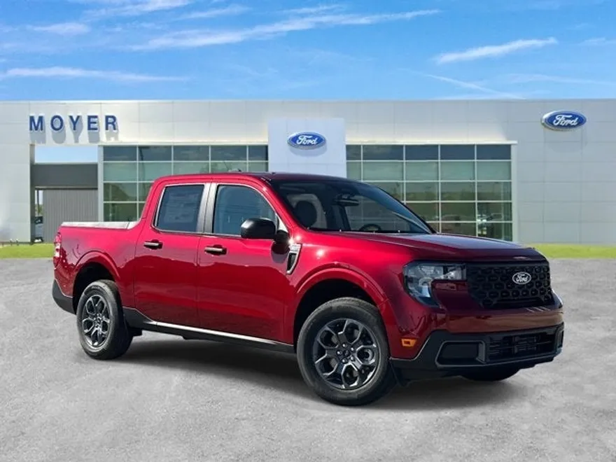 2025 Ford Maverick XLT photo 1