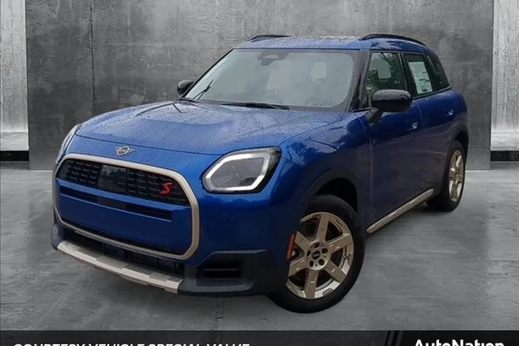 2025 Mini Countryman ALL4 Signature photo 1