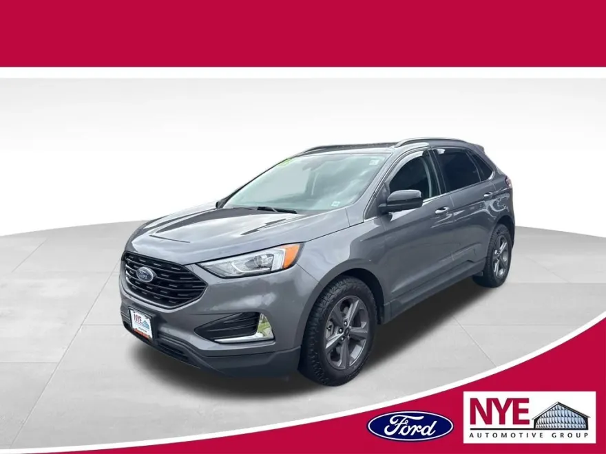 2022 Ford Edge SEL photo 1