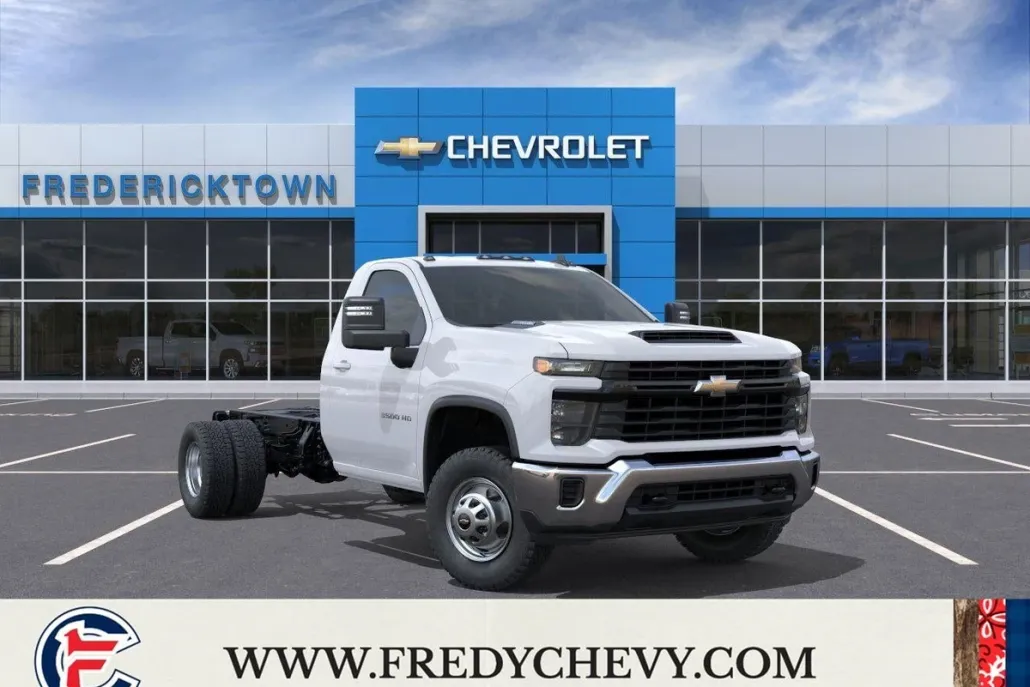 2025 Chevrolet Silverado 3500HD Work Truck photo 1