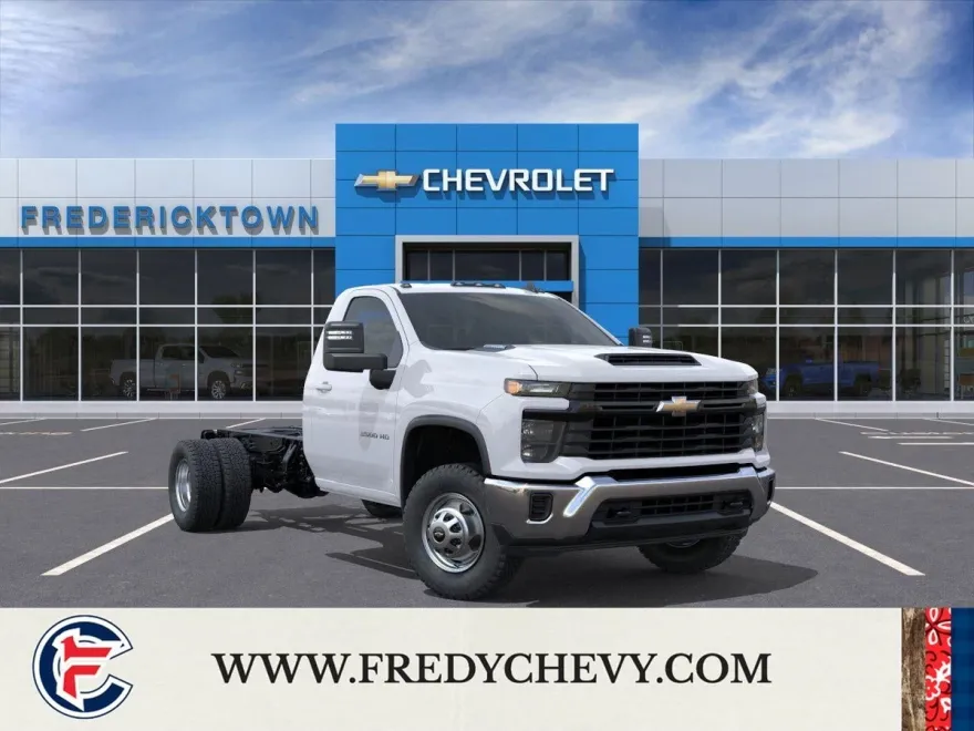 2025 Chevrolet Silverado 3500HD Work Truck photo 1