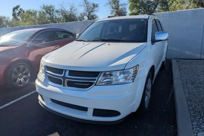 2017 Dodge Journey SE photo 1