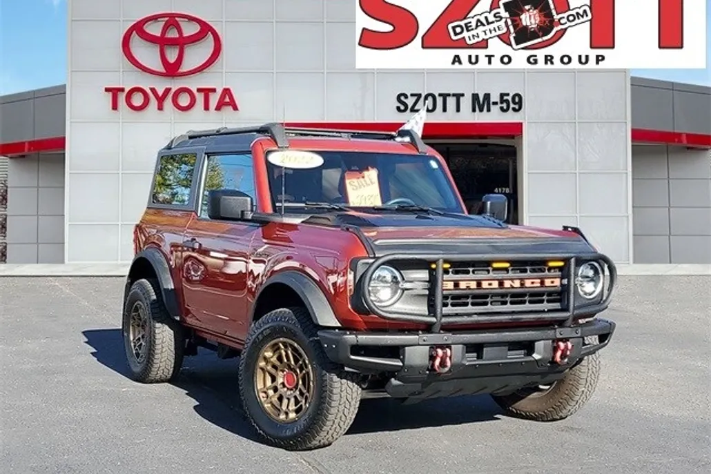 2022 Ford Bronco Base photo 1