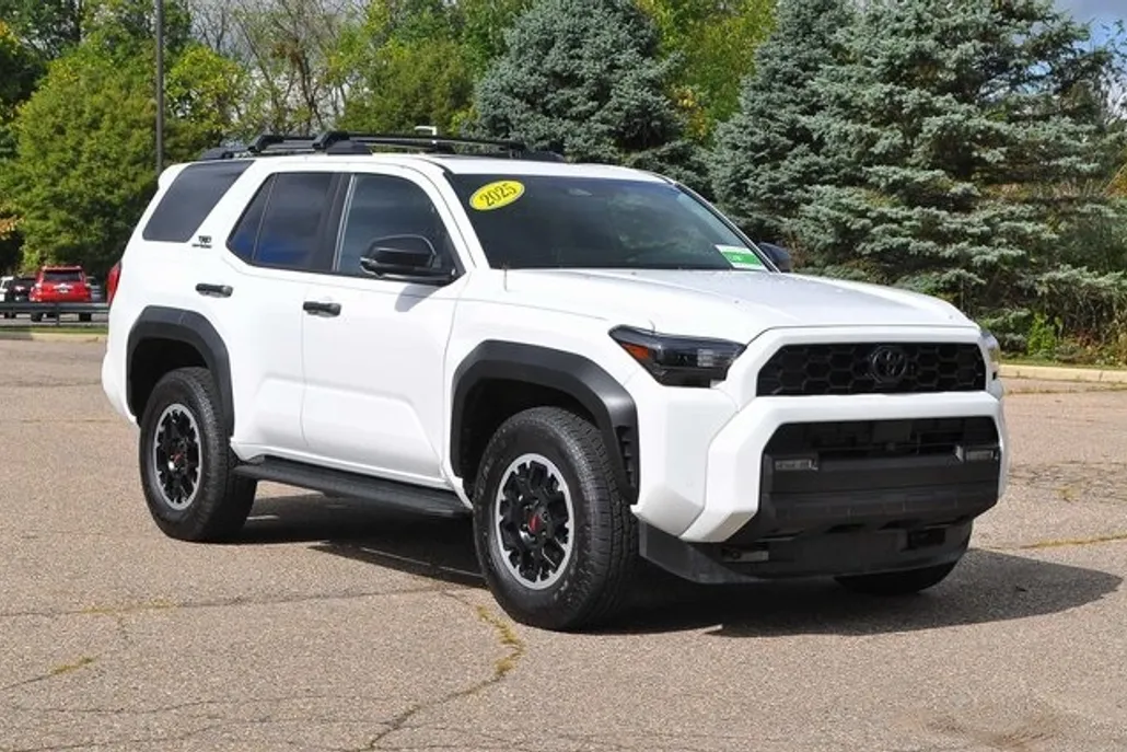 2025 Toyota 4Runner TRD Off-Road Premium photo 1