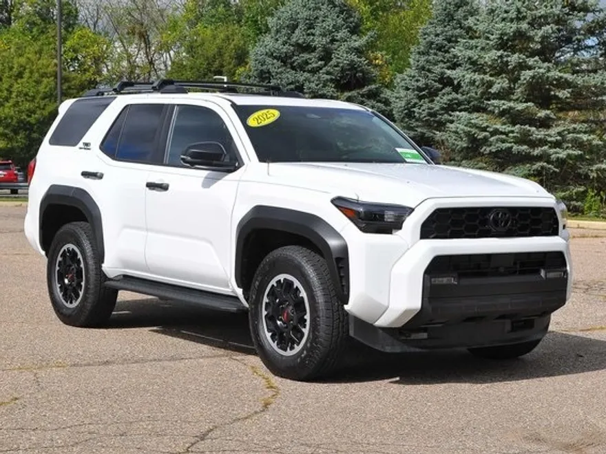 2025 Toyota 4Runner TRD Off-Road Premium photo 1
