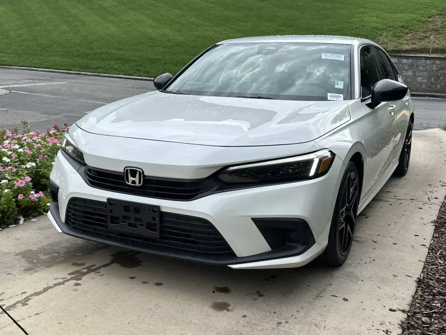 2022 Honda Civic Sport photo 1