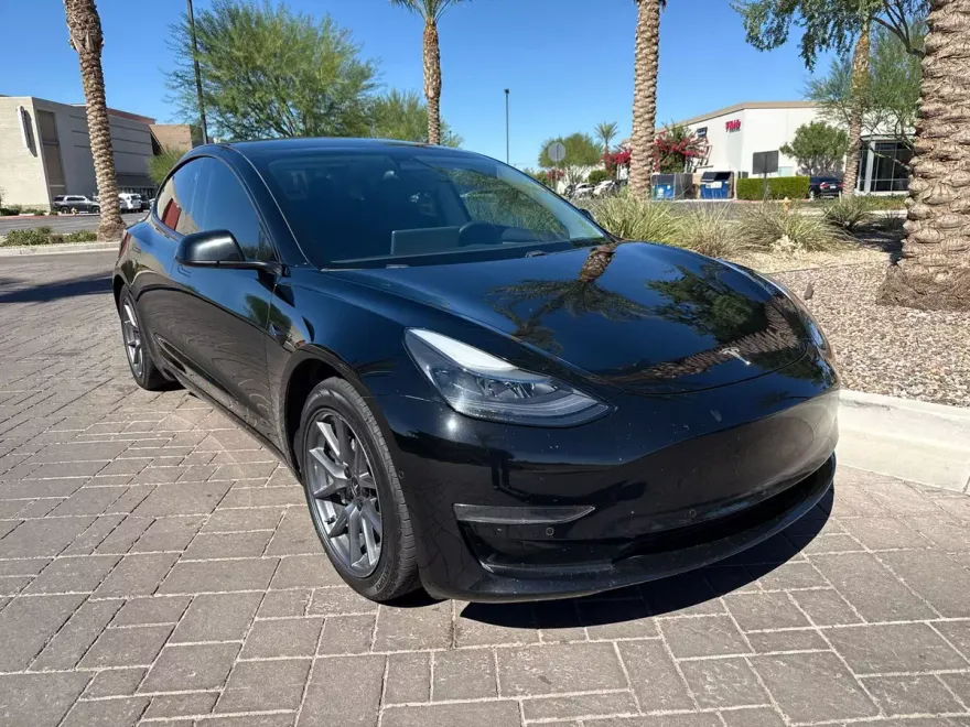 2021 Tesla Model 3 Standard Range Plus photo 1