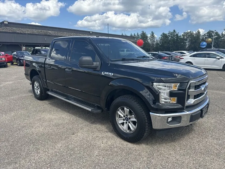 2017 Ford F-150 XLT photo 1