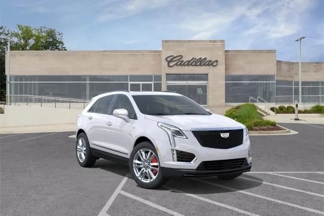 2025 Cadillac XT5 Sport photo 1