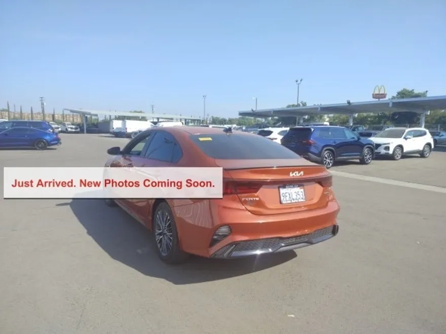 2023 Kia Forte GT-Line photo 1