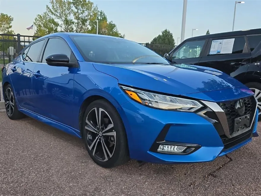 2023 Nissan Sentra SR photo 1