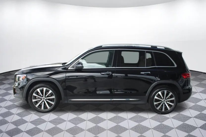 2022 Mercedes Benz GLB 250 photo 1