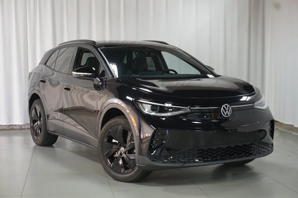 2025 Volkswagen ID.4 Pro Plus photo 1