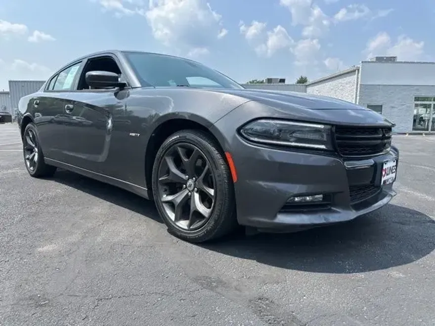 2018 Dodge Charger R/T photo 1