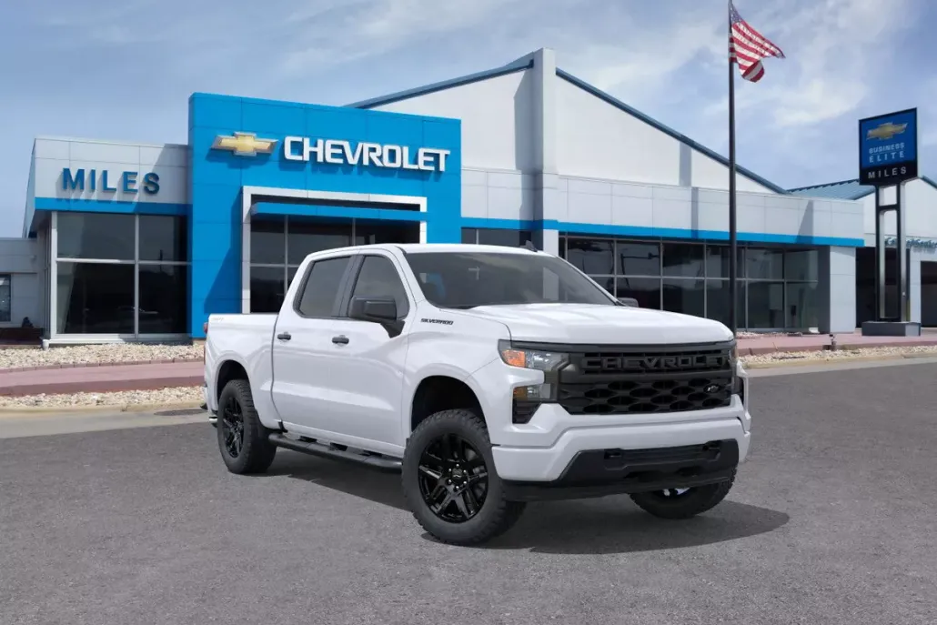 2025 Chevrolet Silverado 1500 Custom photo 1