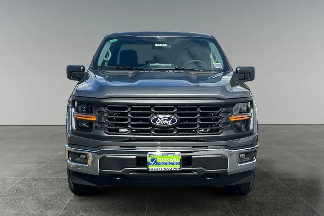 2025 Ford F-150 XL photo 1