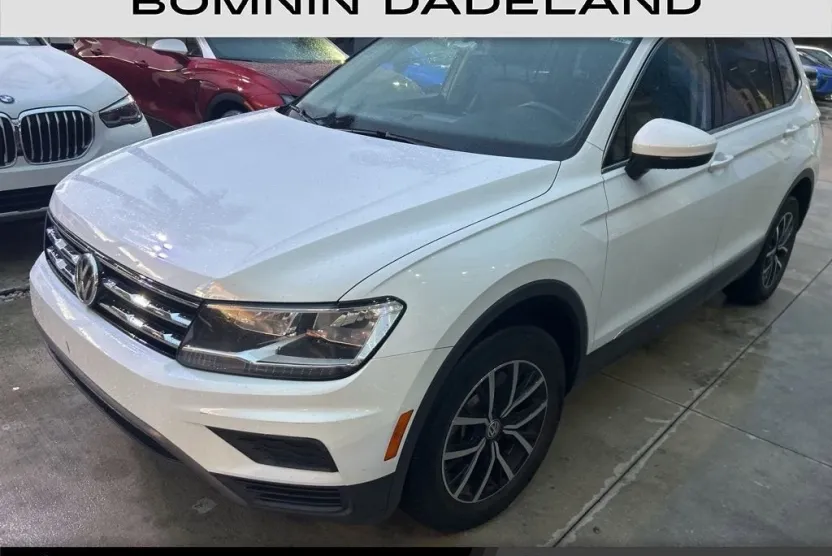 2021 Volkswagen Tiguan SE photo 1
