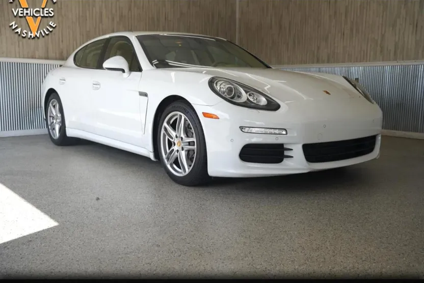 2015 Porsche Panamera Base photo 1