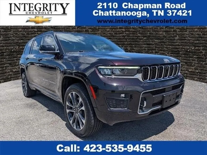 2023 Jeep Grand Cherokee Overland photo 1