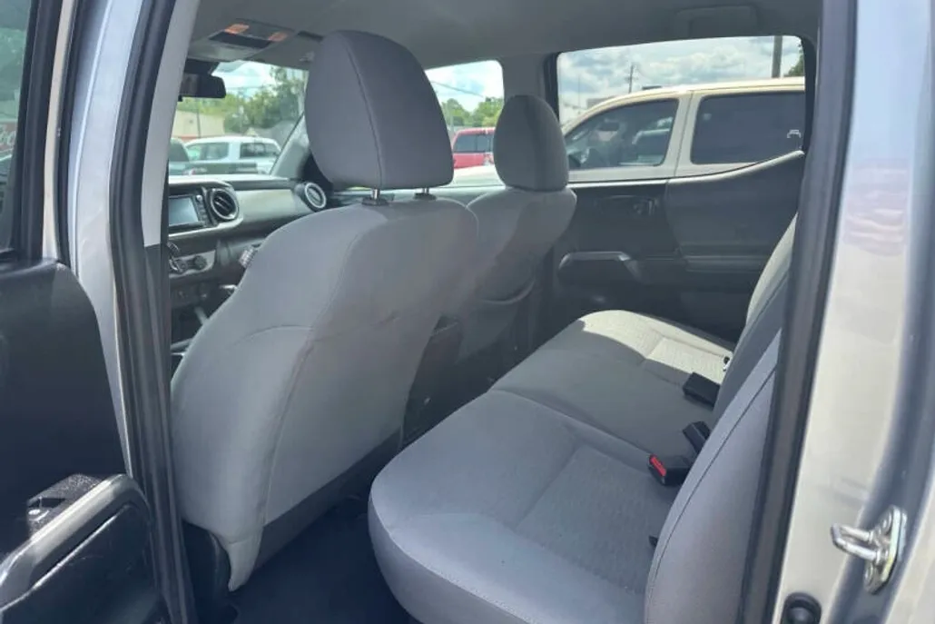 2019 Toyota Tacoma SR photo 1