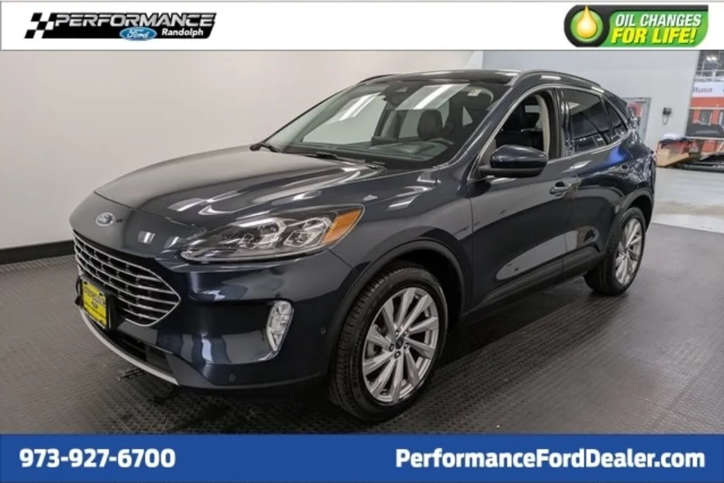 2022 Ford Escape Titanium photo 1