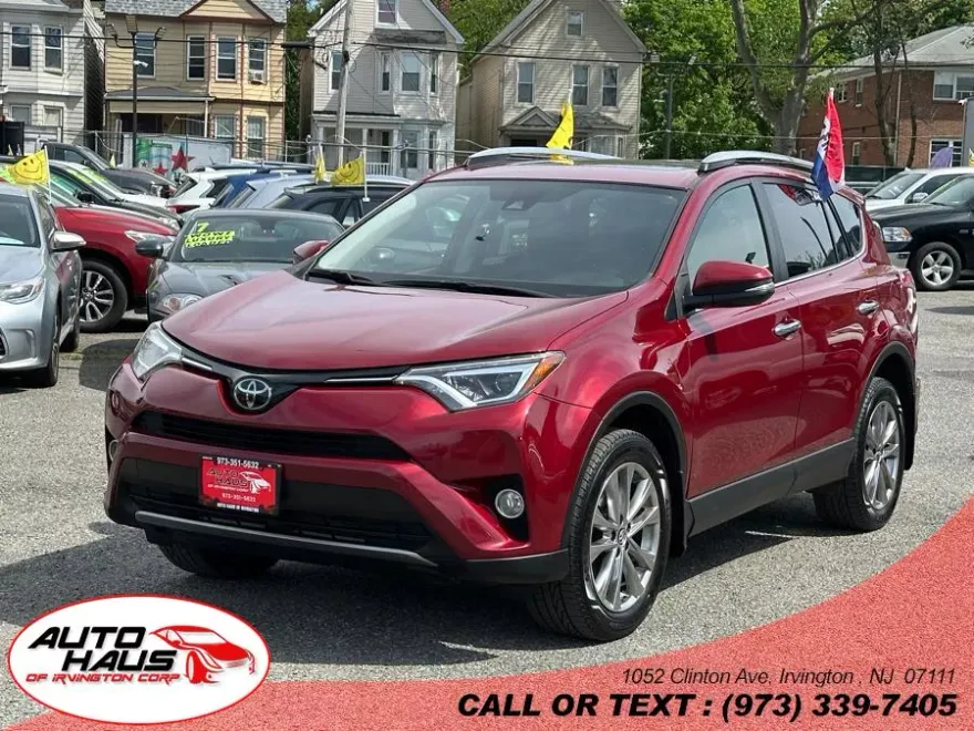 2018 Toyota RAV4 Limited photo 1