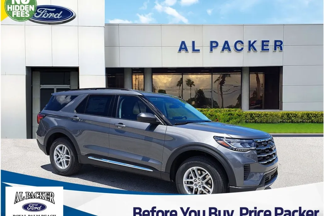 2025 Ford Explorer photo 1