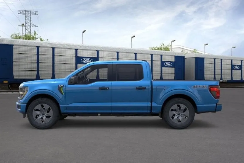 2025 Ford F-150 STX photo 1