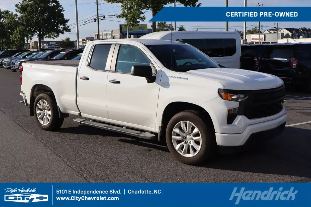 2023 Chevrolet Silverado 1500 Custom photo 1
