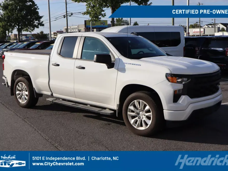 2023 Chevrolet Silverado 1500 Custom photo 1