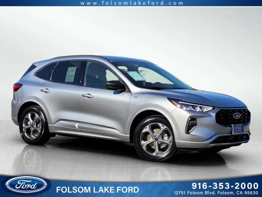 2024 Ford Escape ST-Line photo 1
