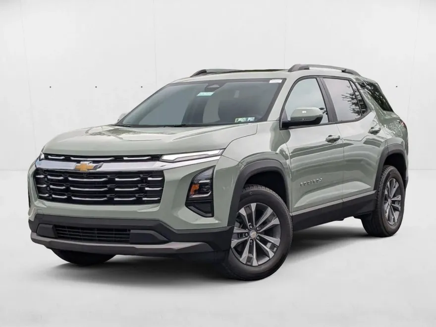 2026 Chevrolet Equinox LT photo 1
