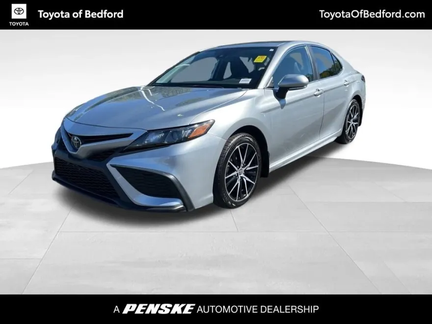2023 Toyota Camry SE photo 1