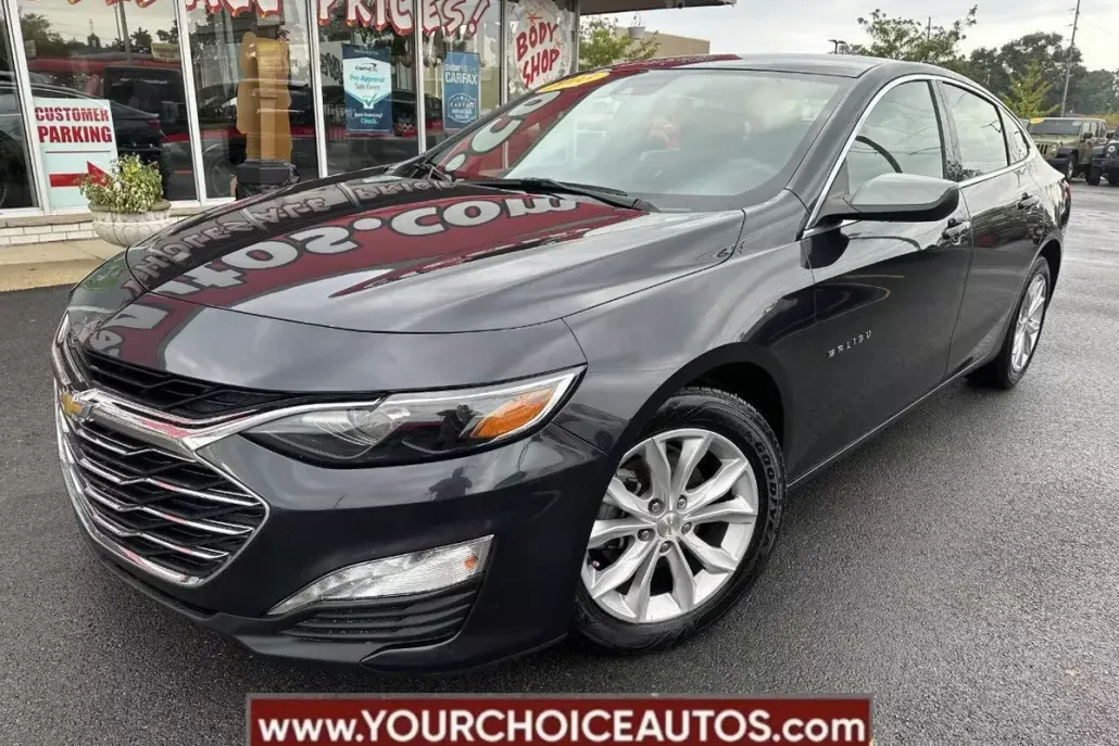 2023 Chevrolet Malibu 1LT photo 1