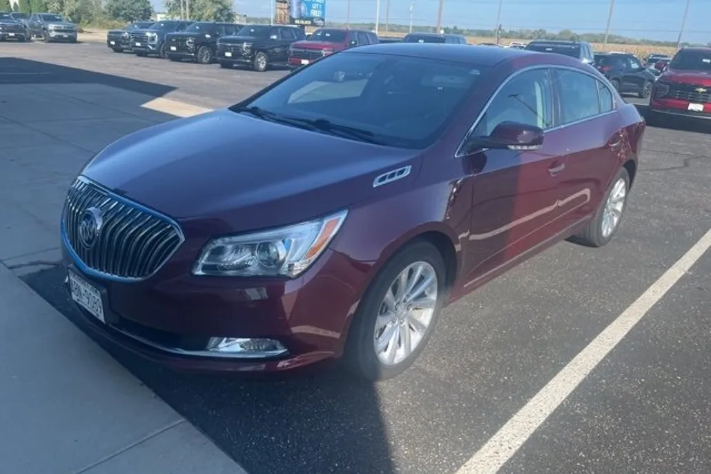2016 Buick LaCrosse Leather photo 1