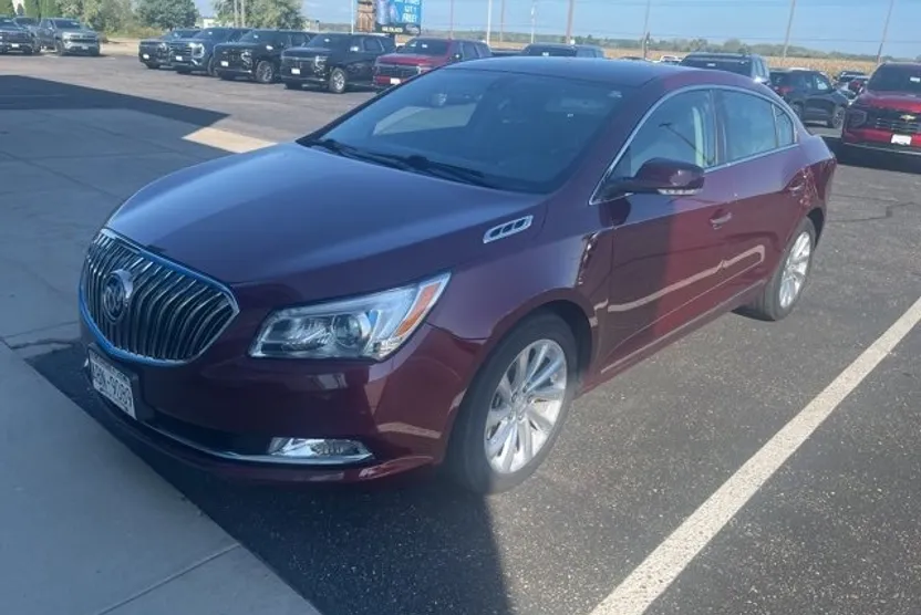 2016 Buick LaCrosse Leather photo 1