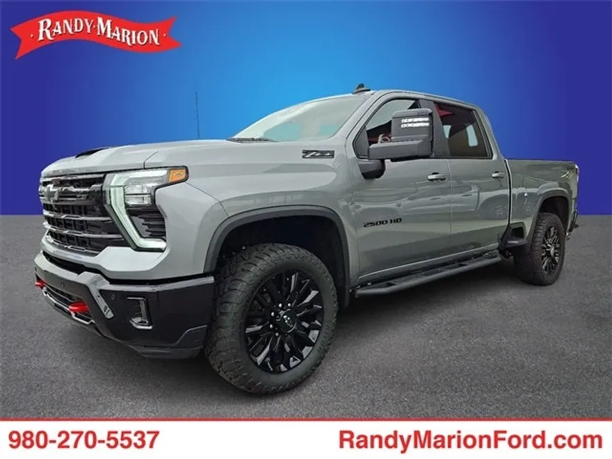 2025 Chevrolet Silverado 2500HD LT photo 1