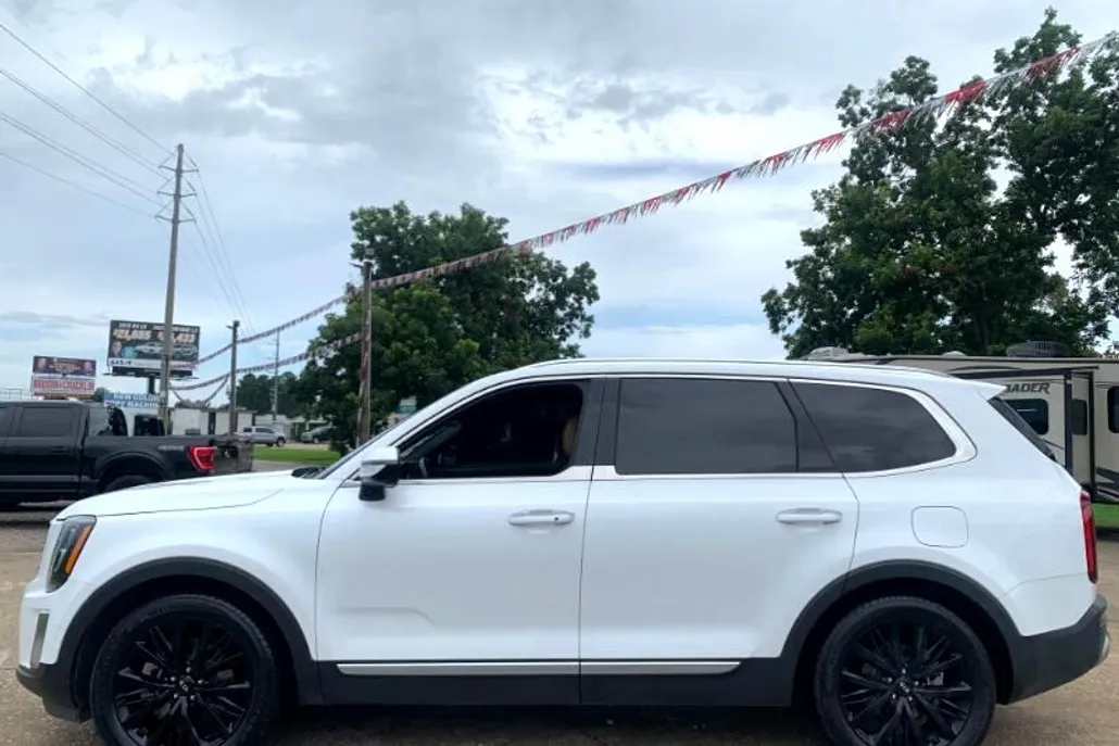 2020 Kia Telluride SX photo 1