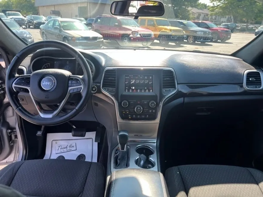 2018 Jeep Grand Cherokee Laredo photo 1
