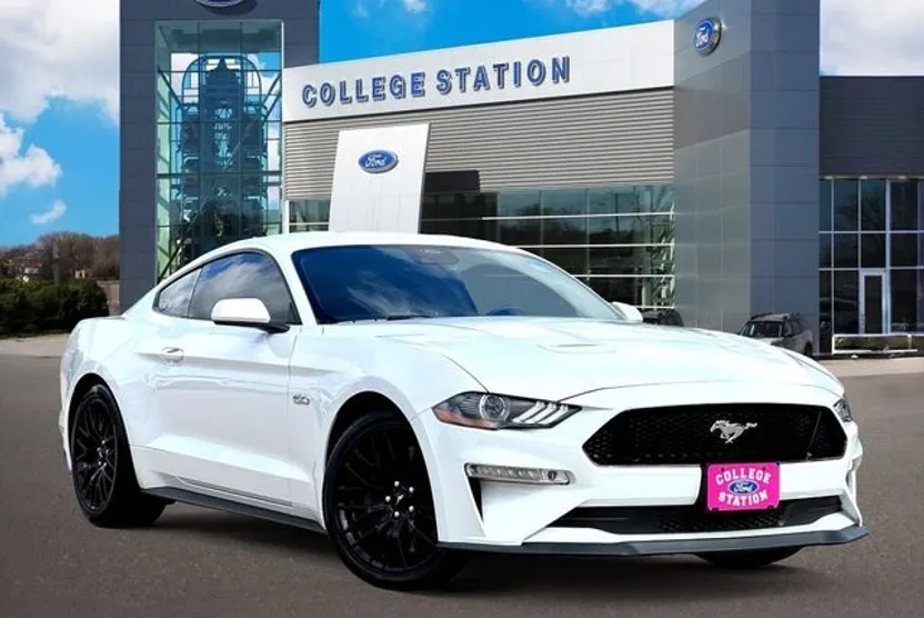 2021 Ford Mustang GT Premium photo 1