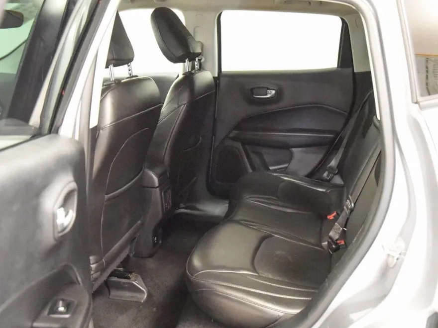 2018 Jeep Compass Latitude photo 1