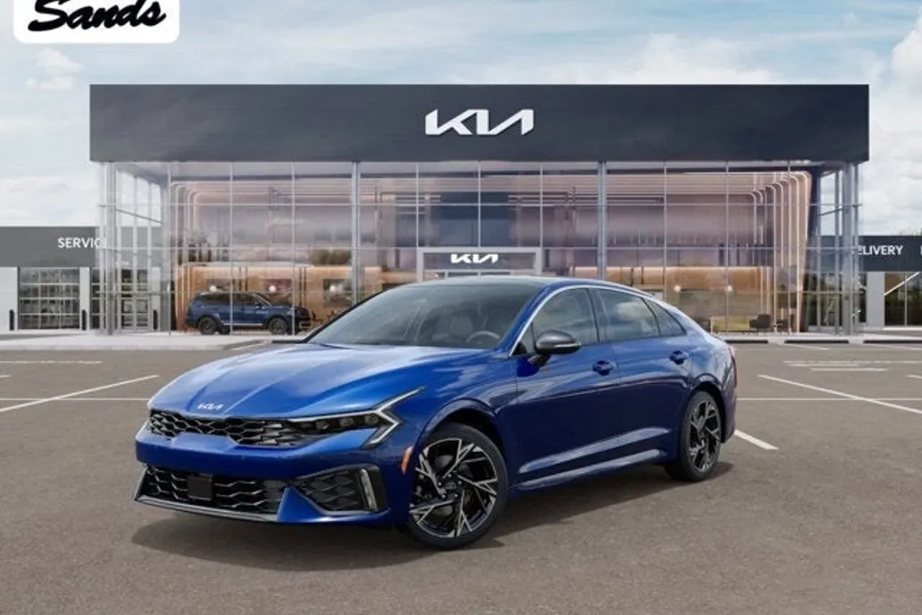 2025 Kia K5 GT-Line photo 1