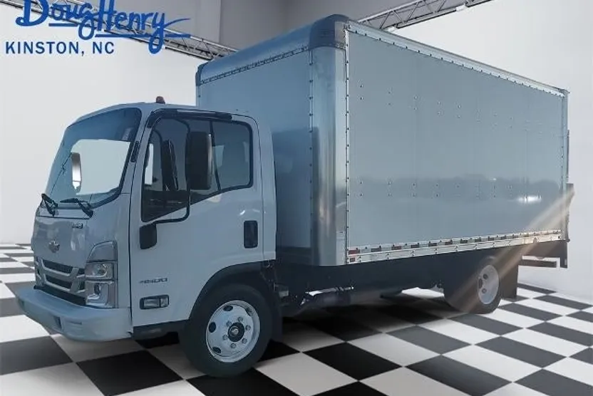 2023 Chevrolet Silverado 4500HD Base photo 1