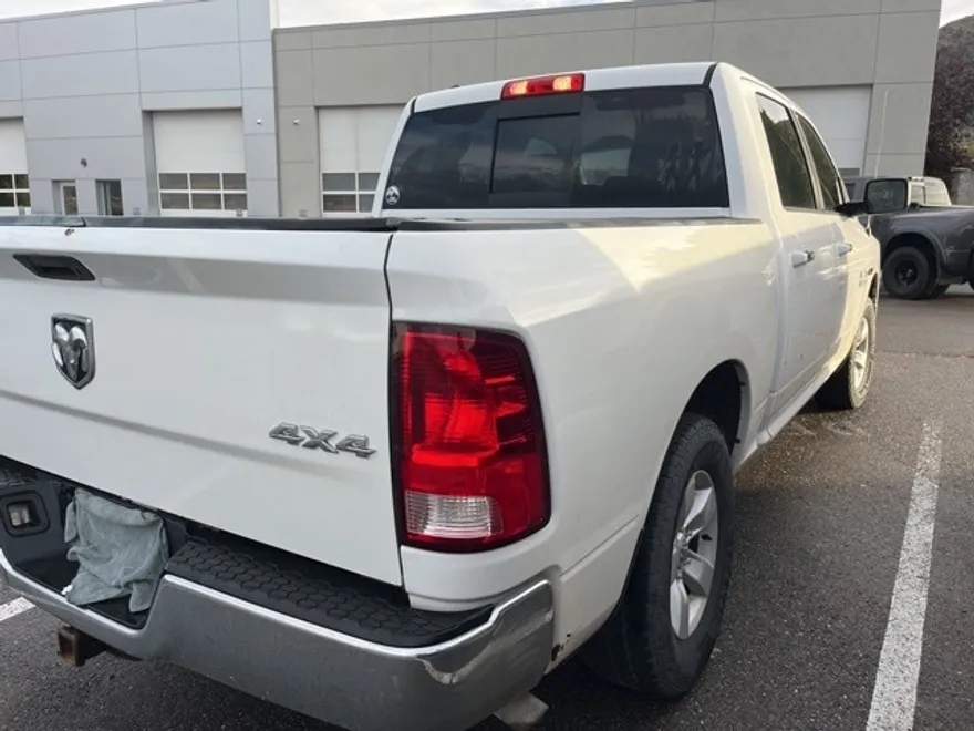 2016 Ram 1500 SLT photo 1